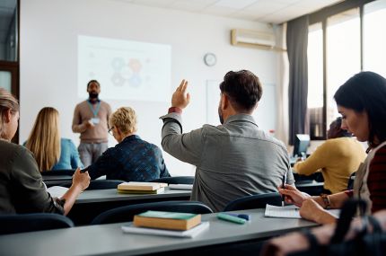 [Communiqu&eacute;] Ouverture de Parcoursup : misez sur l&rsquo;avenir avec les formations en photonique